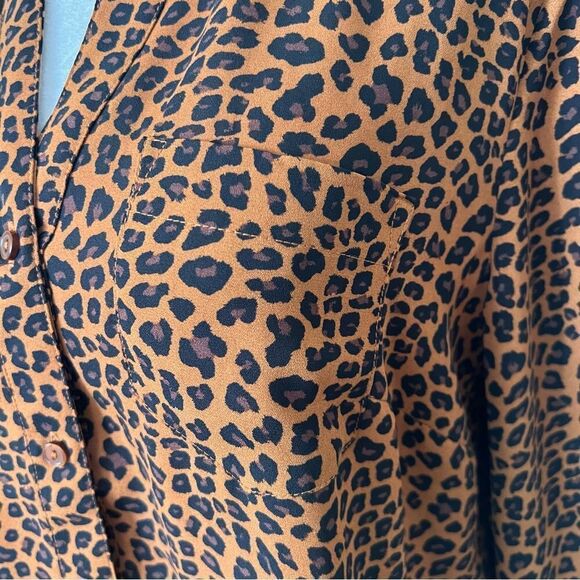 The Limited Brown Leopard Print V Neck Button Down Long Sleeve Blouse - Picture 5 of 10